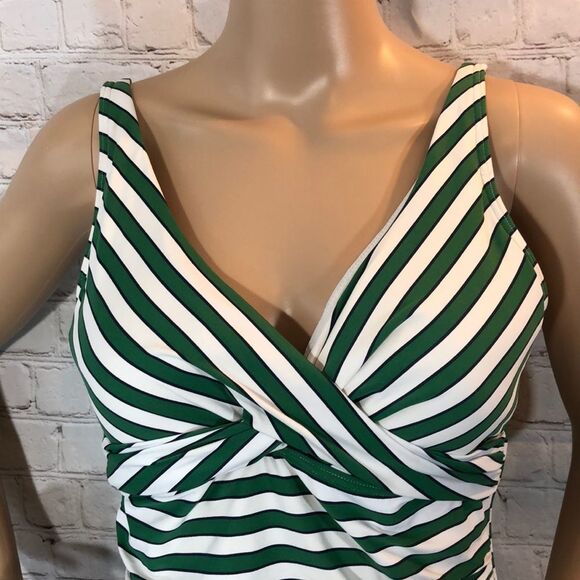 Green & White Striped Swimsuit Built In Bra See Measurements - Picture 3 of 15